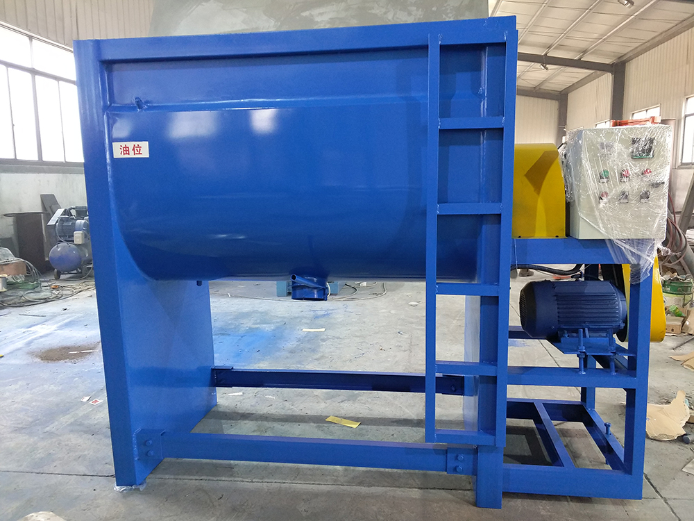 臥式攪拌機(jī) (18)