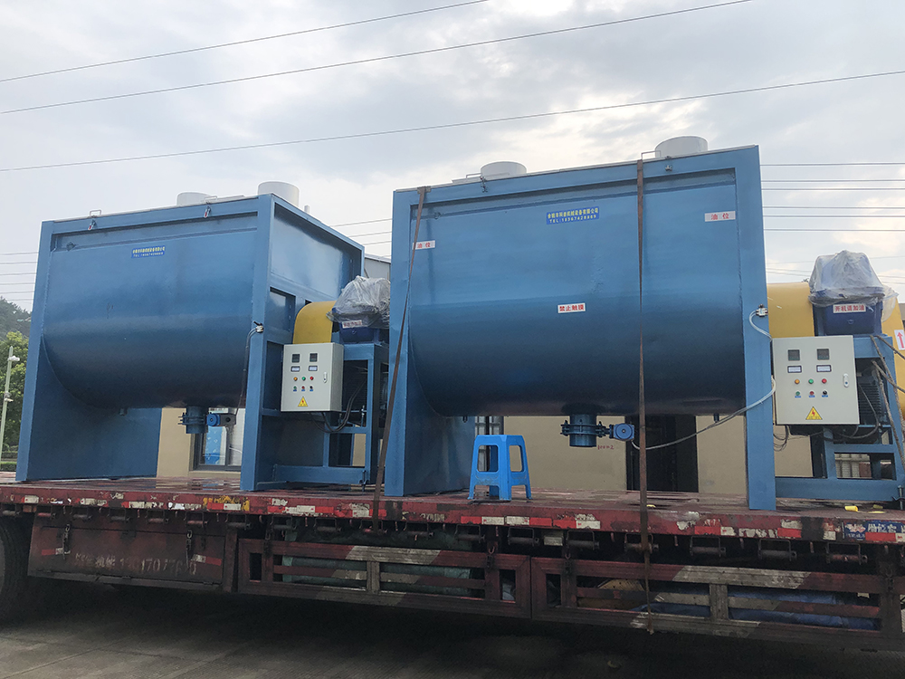 臥式攪拌機(jī) (3)