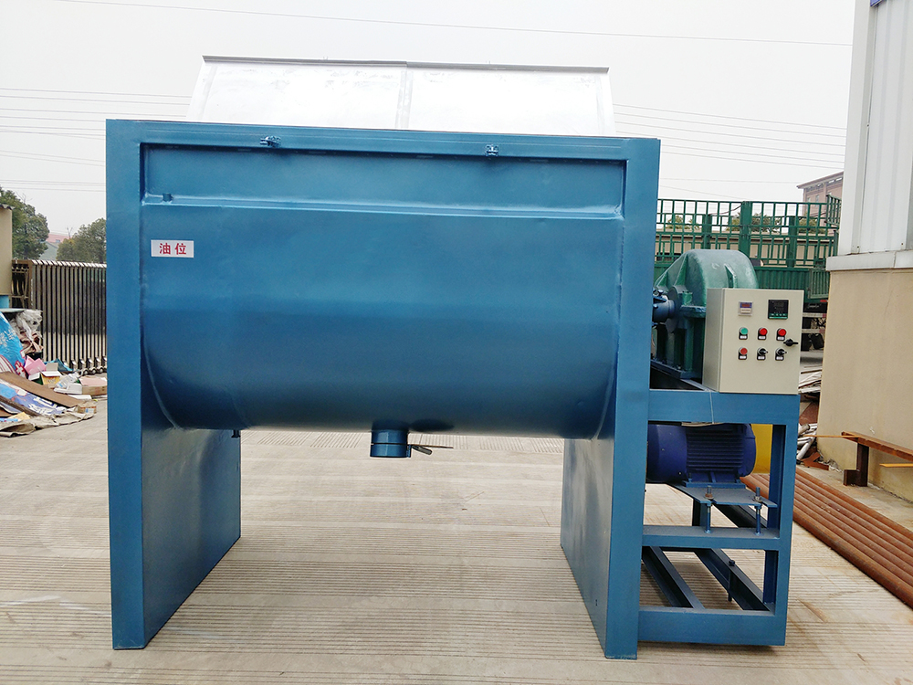 臥式攪拌機(jī) (5)