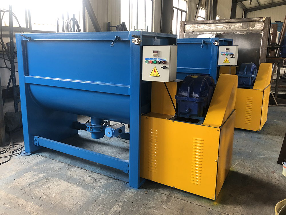 臥式攪拌機(jī) (16)